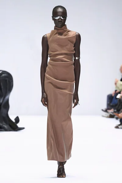 Look 34